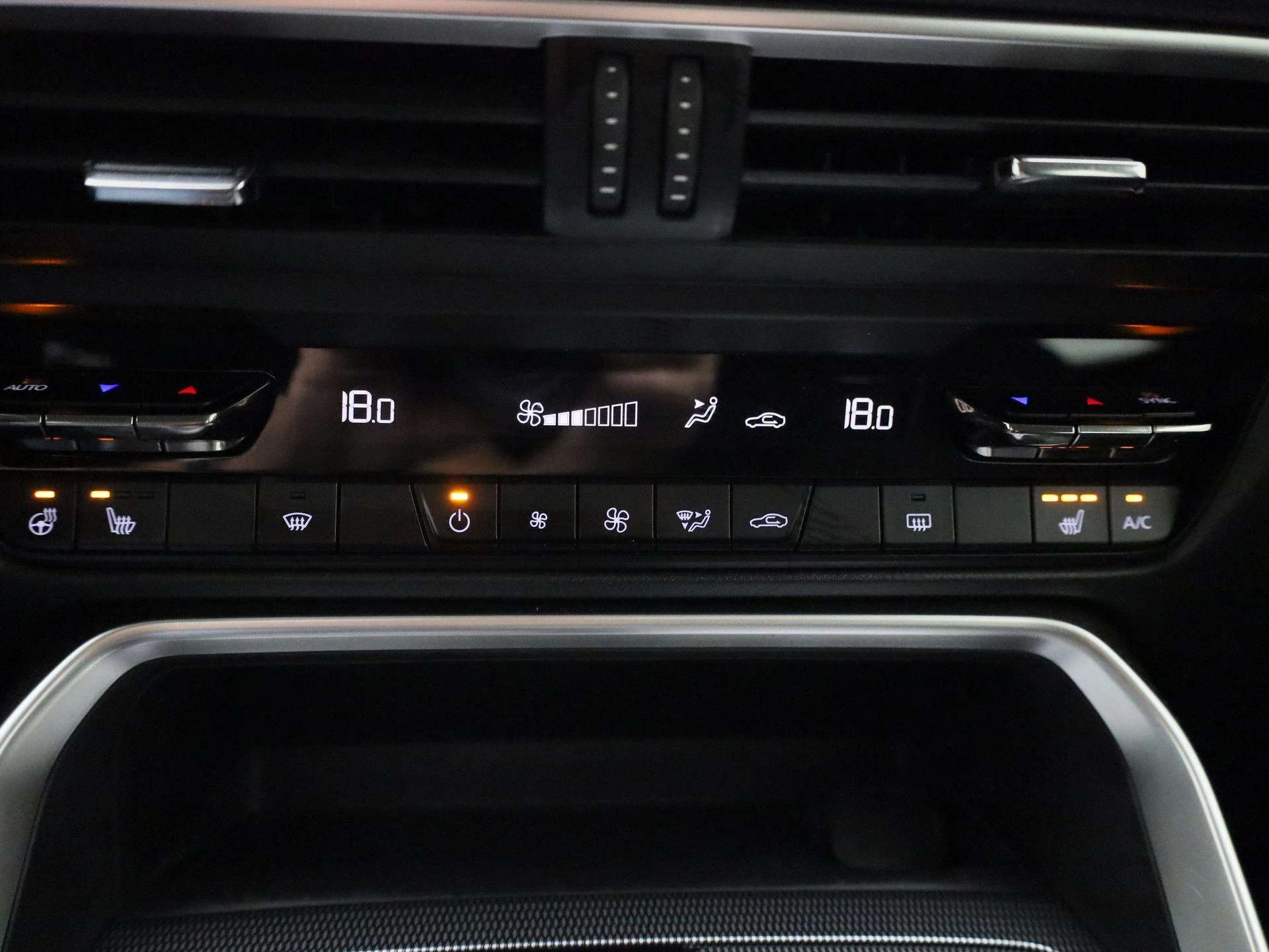 Mazda-CX-60-image-21
