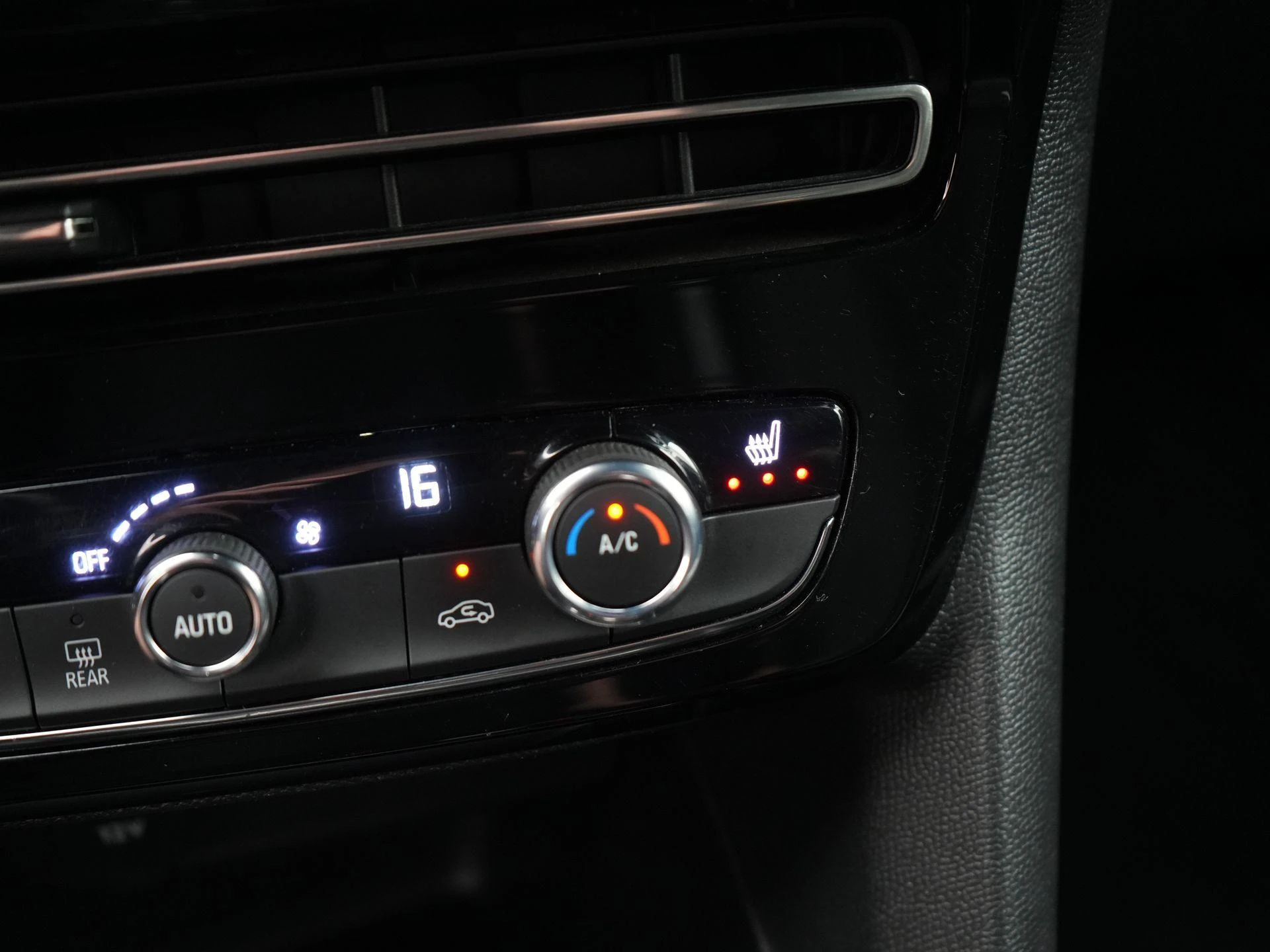 Opel-Mokka-e-image-20