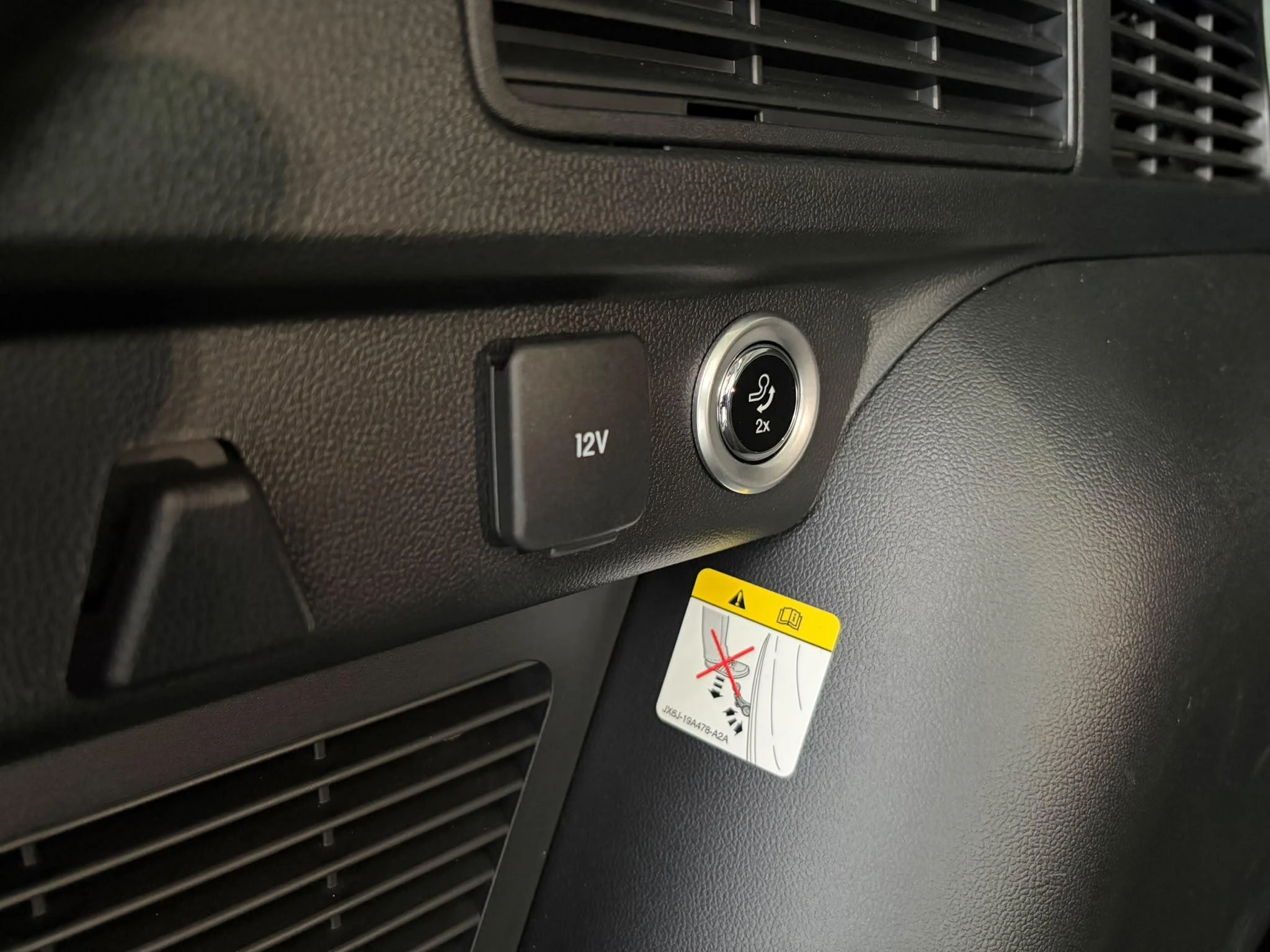 Ford-Kuga-image-22