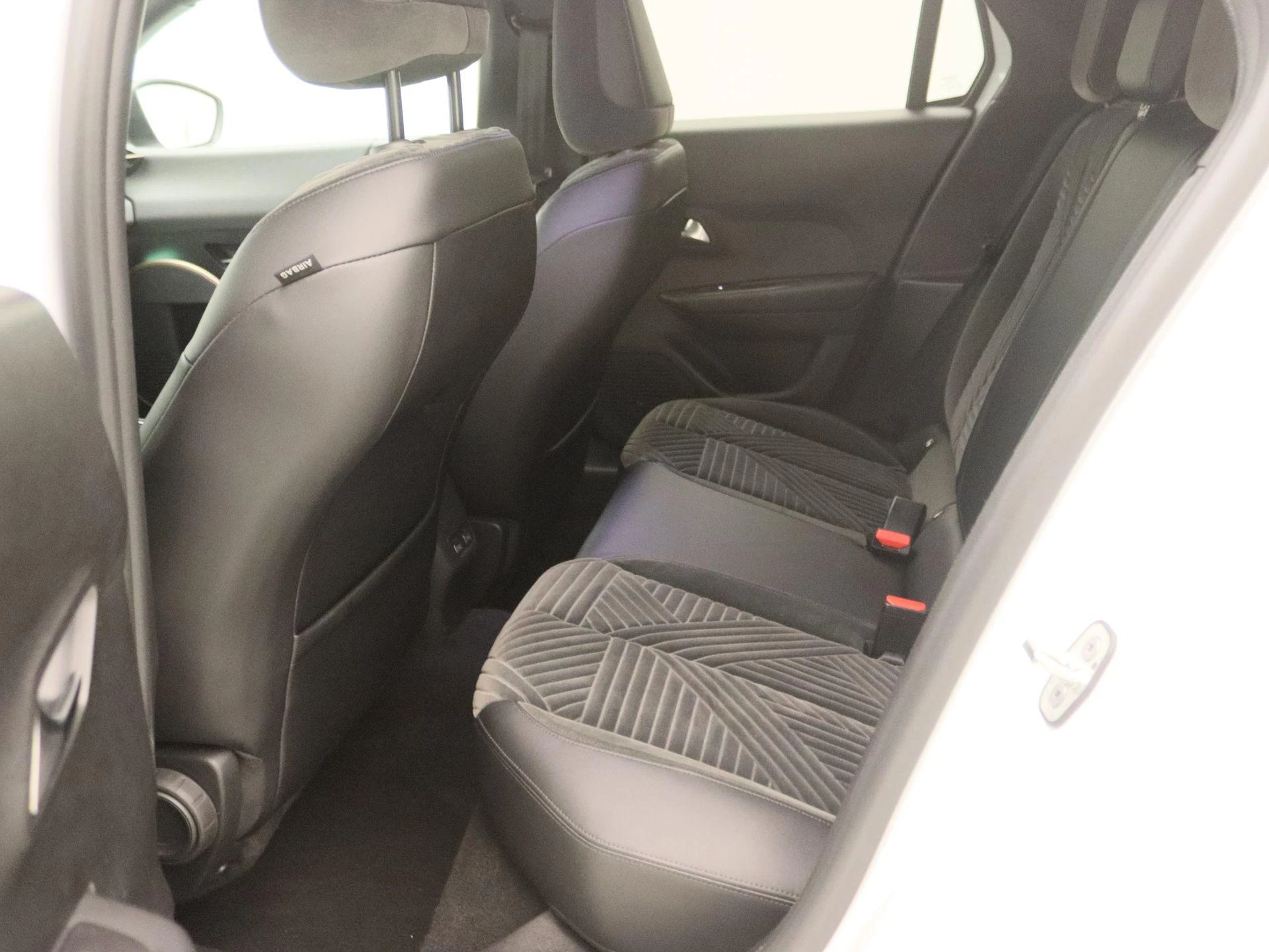 Lancia-Ypsilon-image-11