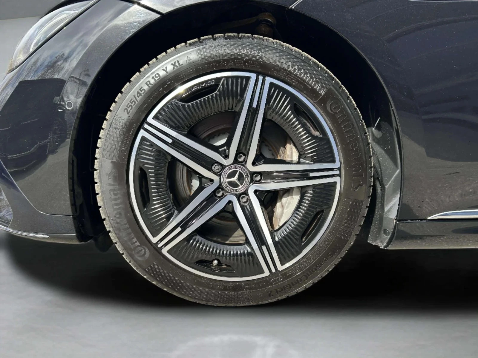 Mercedes-Benz-EQE-image-8