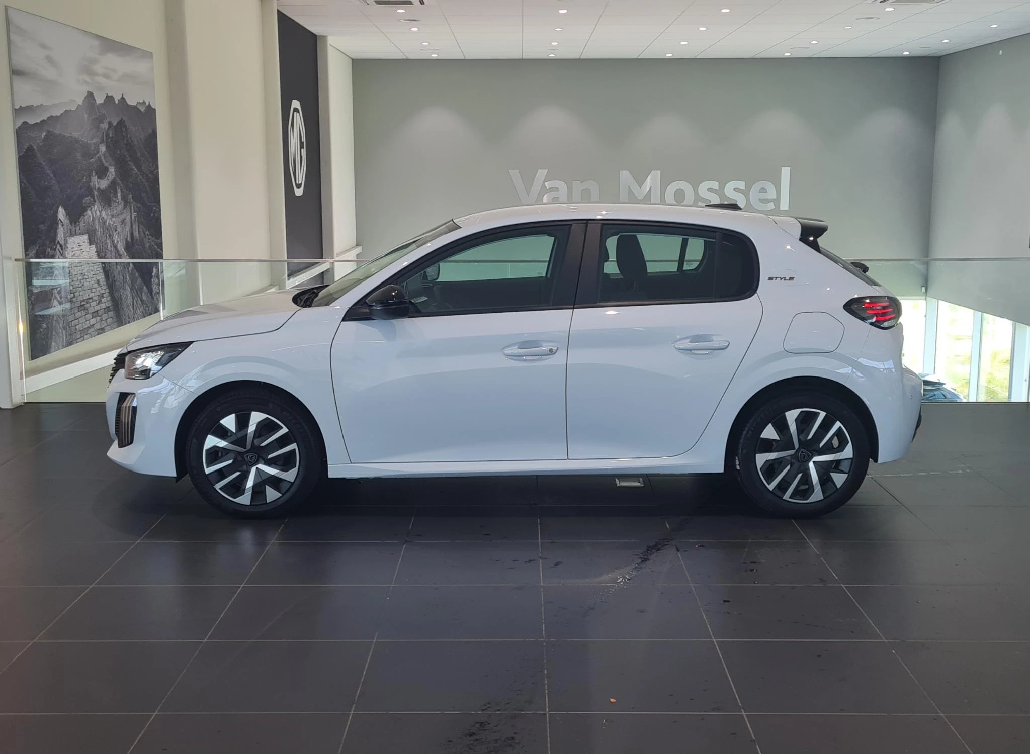 Peugeot-208-image-7