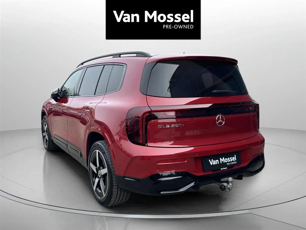 Mercedes-Benz-GLB-image-6