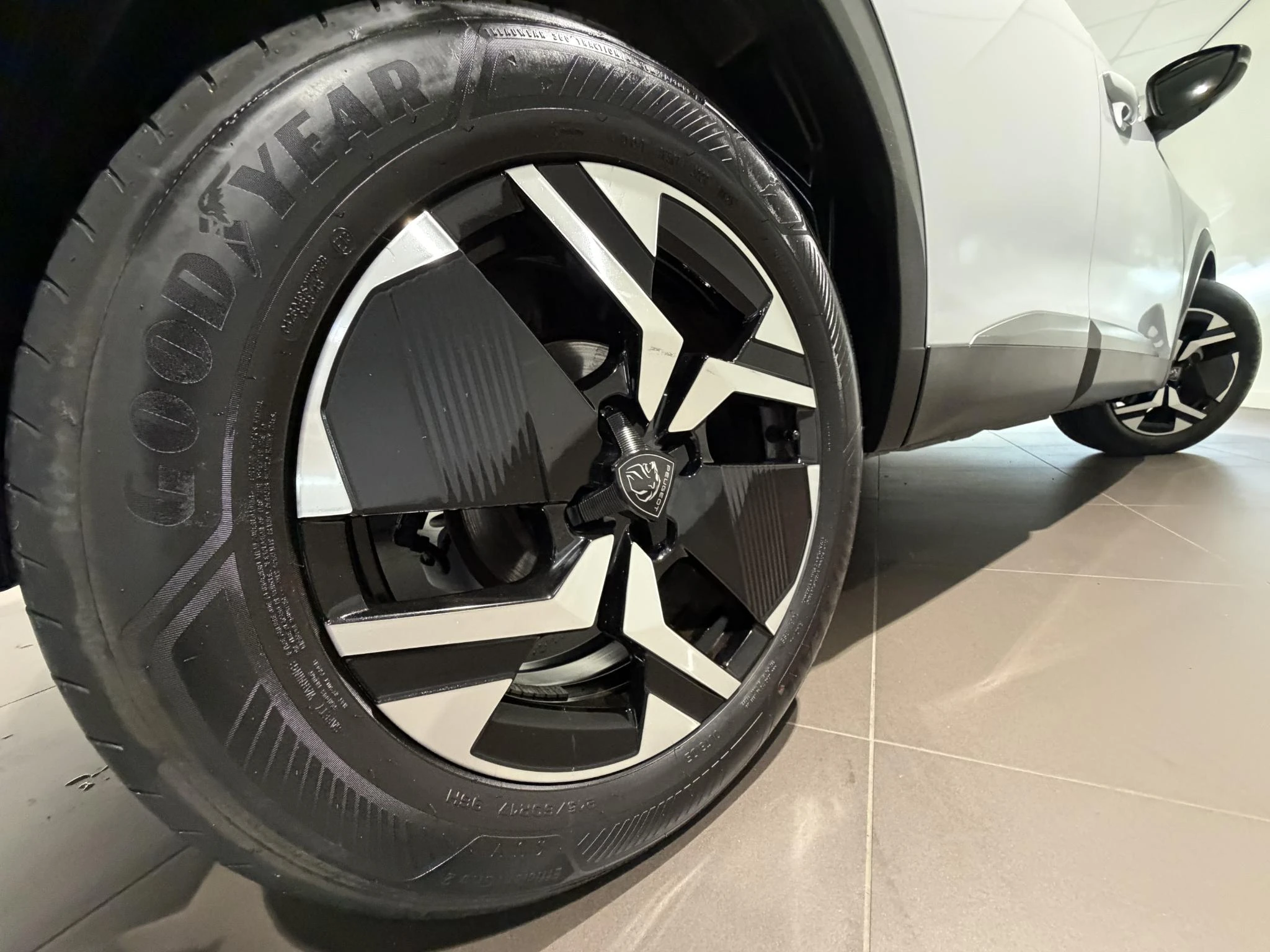 Peugeot-2008-image-23