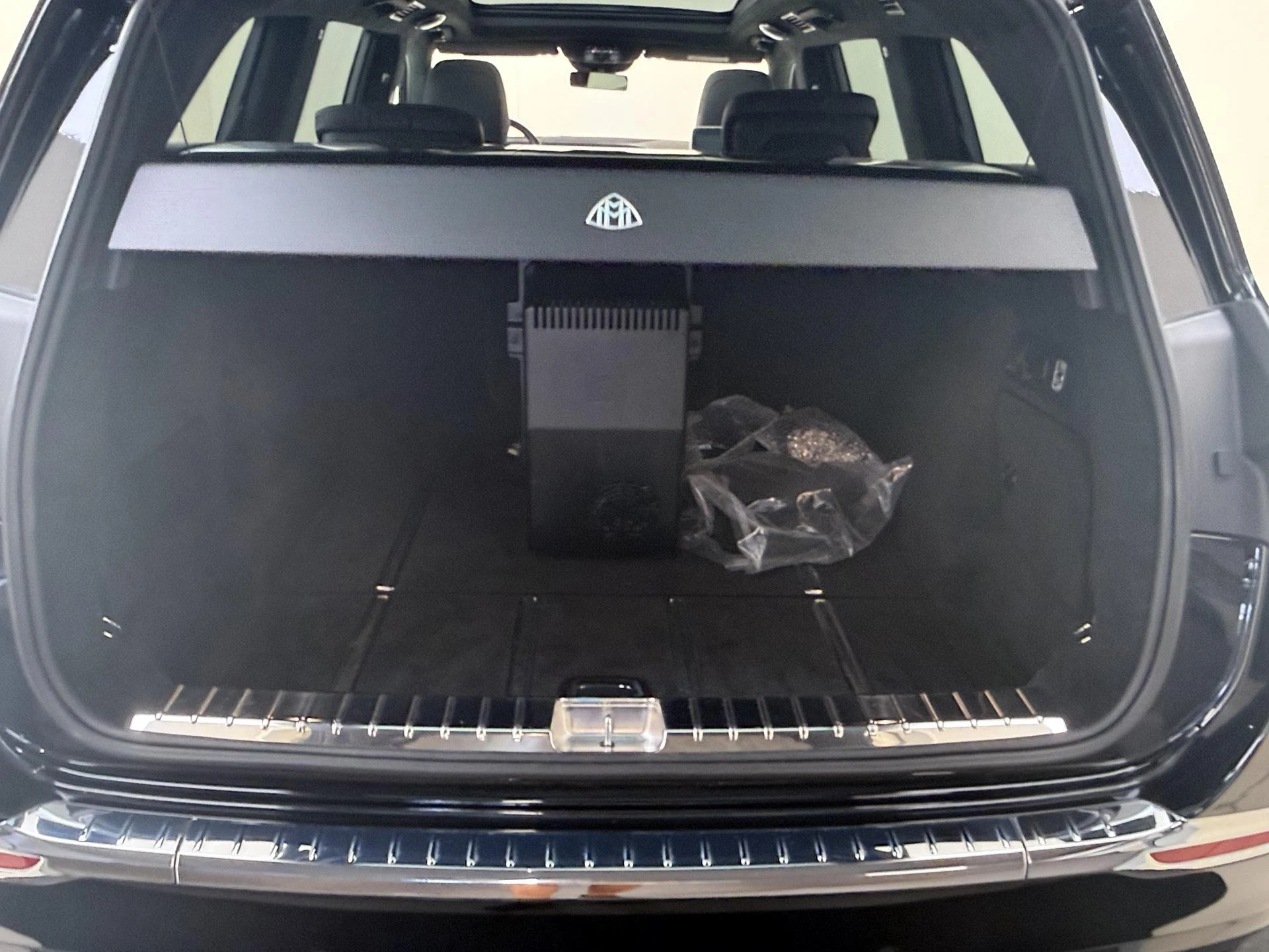 Mercedes-Benz-GLS-image-29