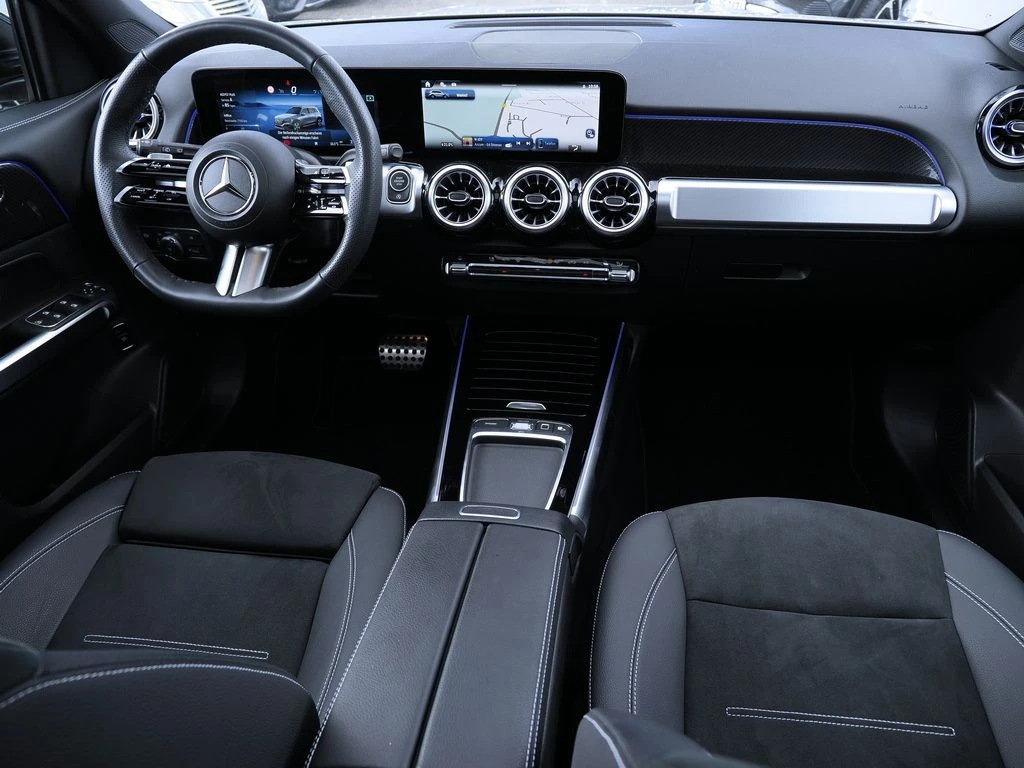Mercedes-Benz-GLB 200 d-image-12