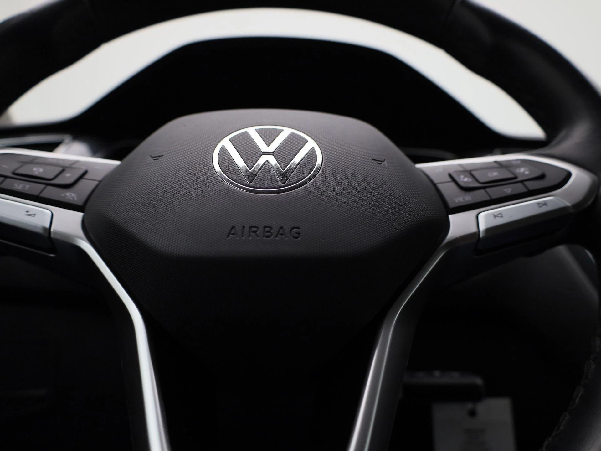 Volkswagen-Tiguan Allspace-image-28