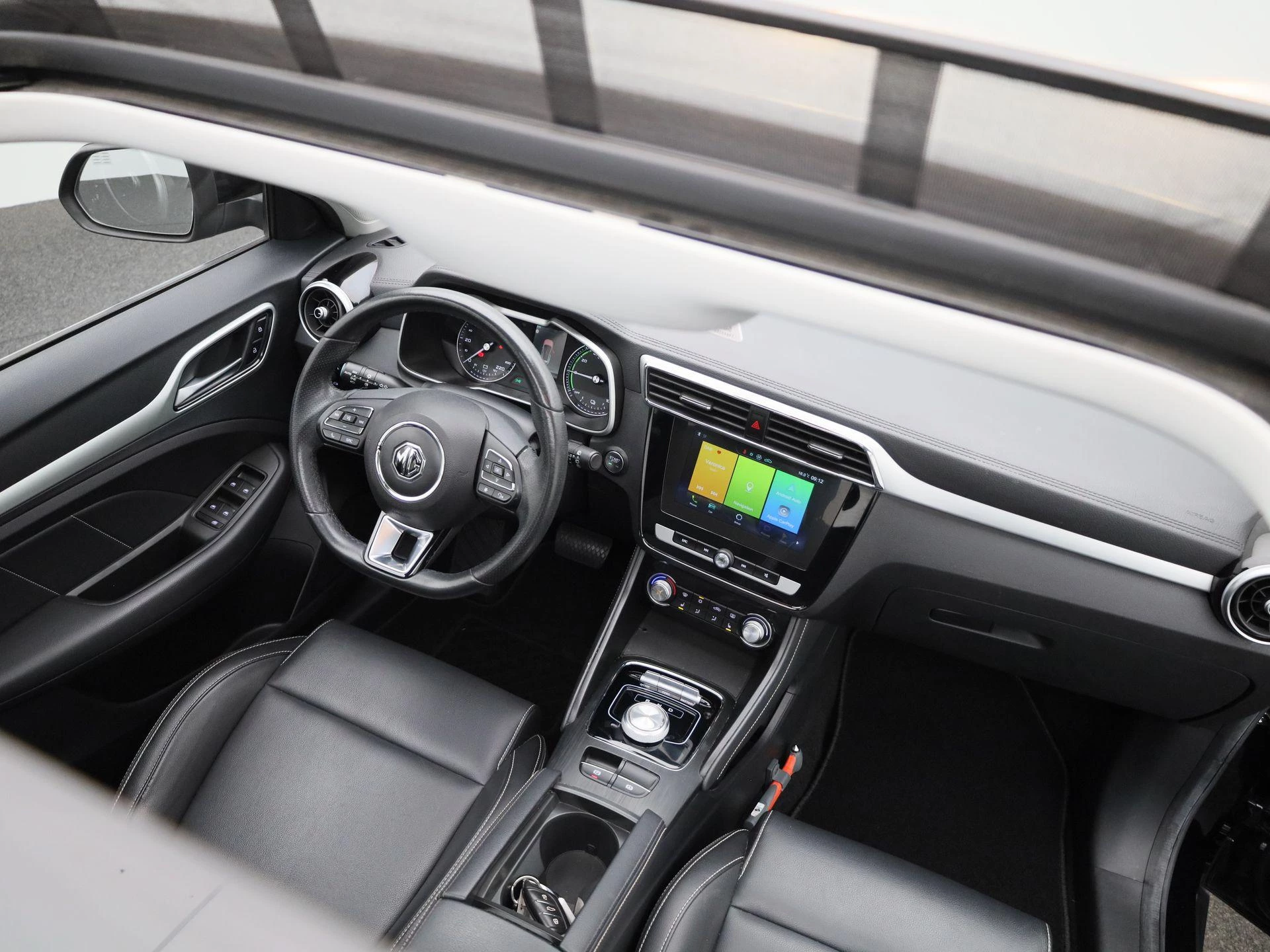 MG-ZS EV-image-35