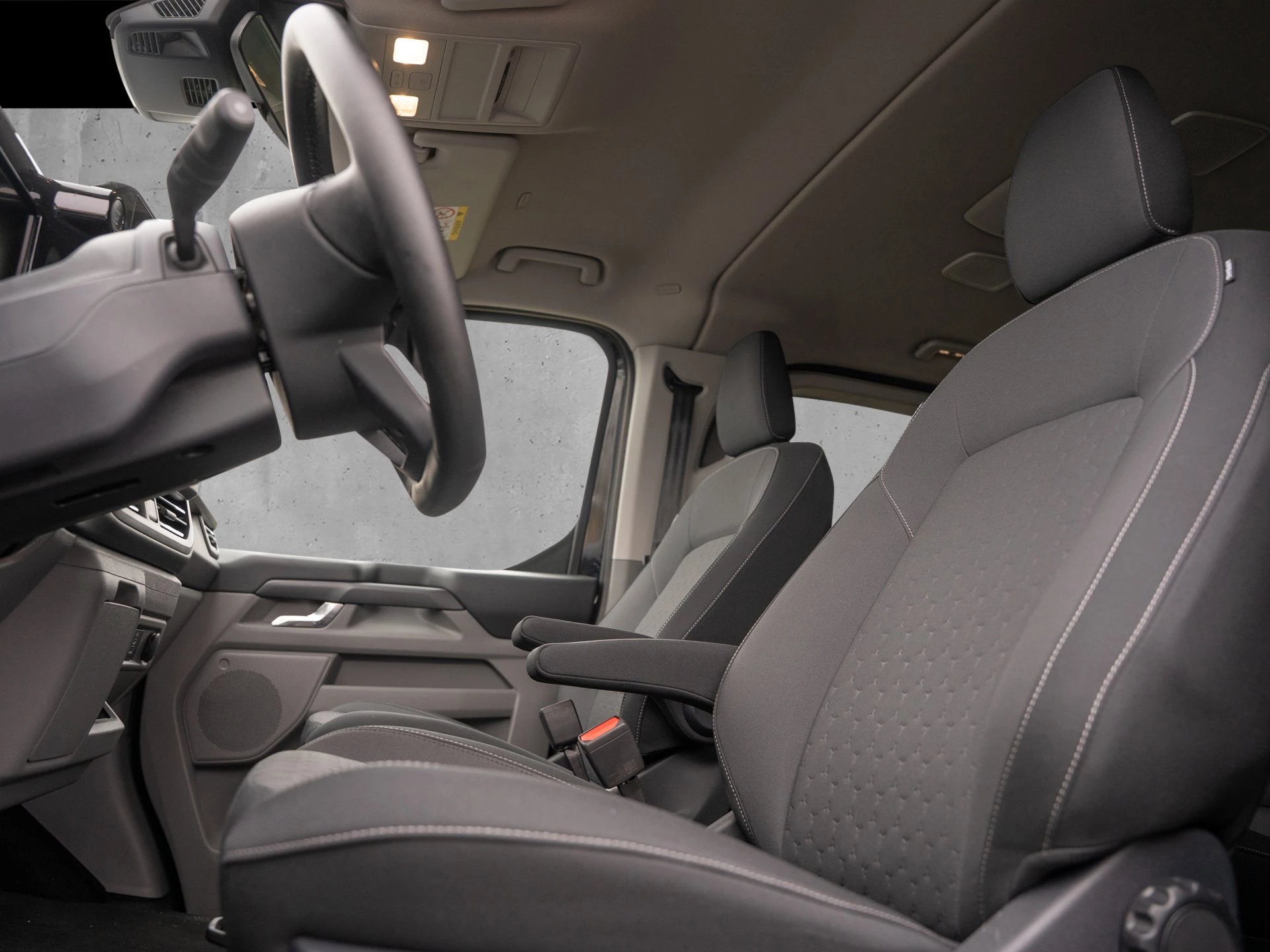 Ford-Tourneo Custom-image-5