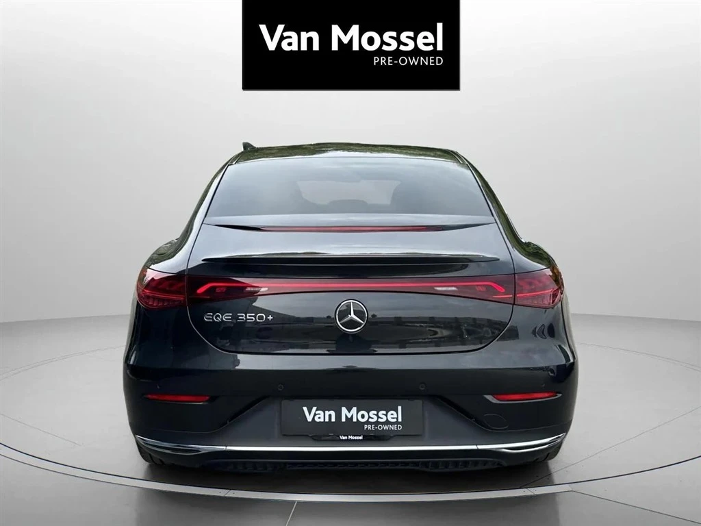 Mercedes-Benz-EQE-image-5