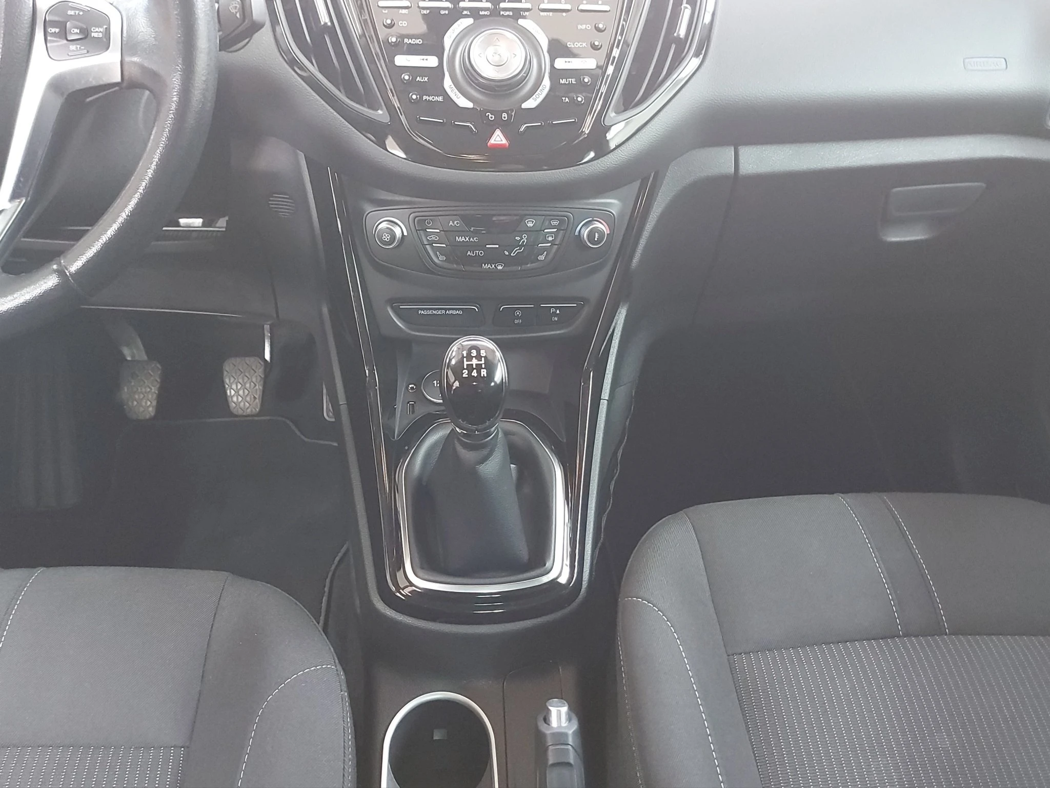 Ford-B-MAX-image-13