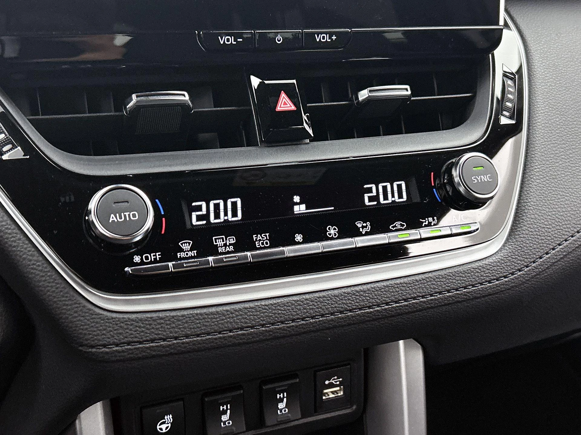 Toyota-Corolla Cross-image-17