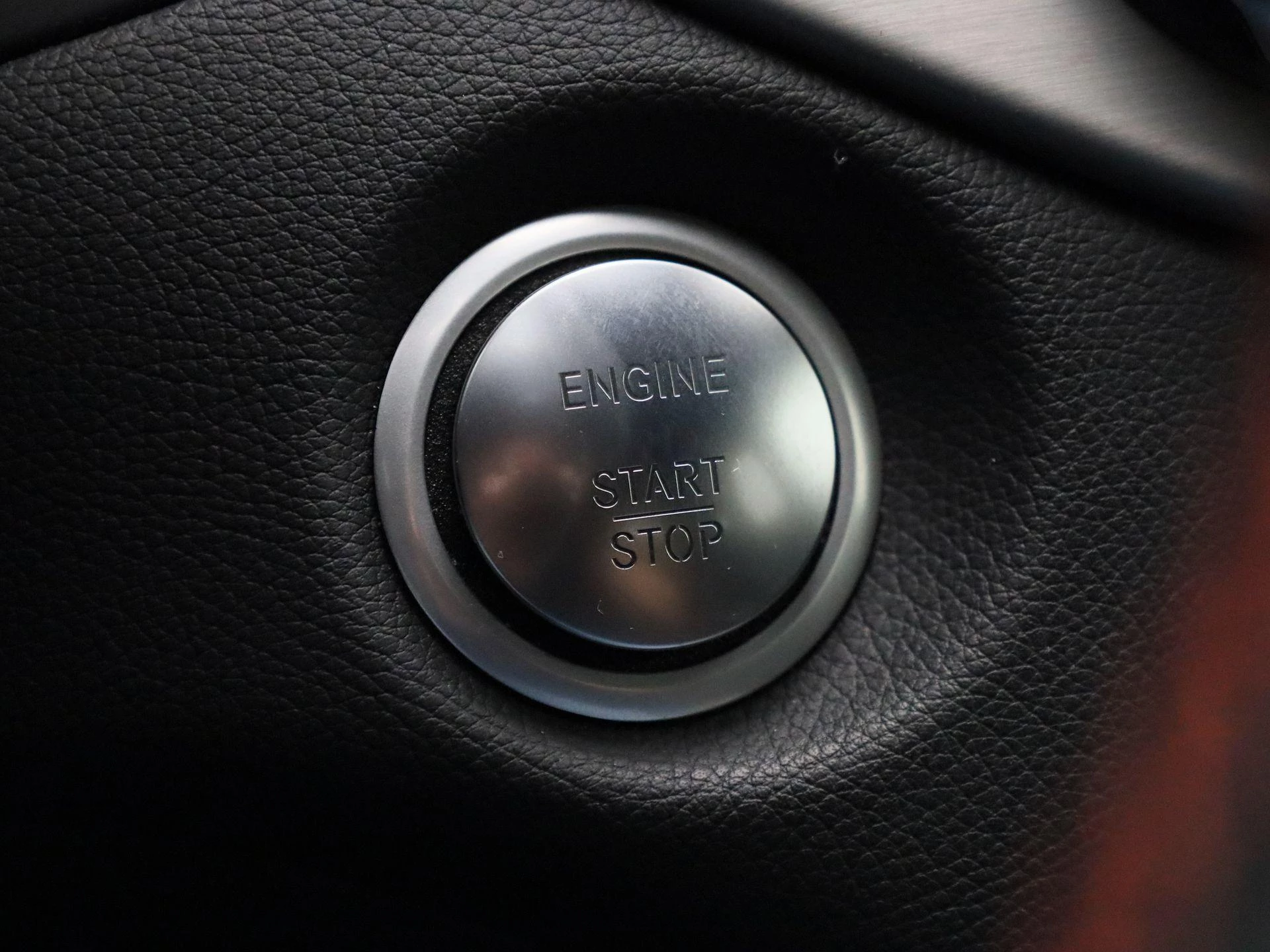 Mercedes-Benz-GLA-image-26