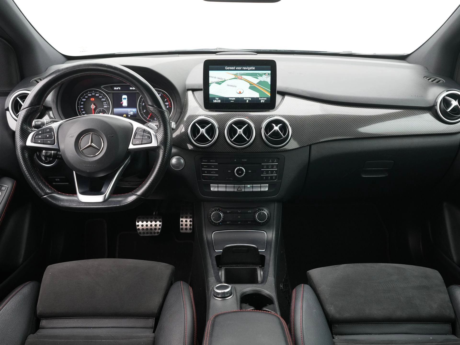 Mercedes-Benz B-Klasse 180 AMG Night Edition Plus