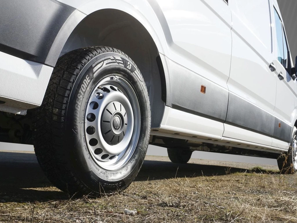 Volkswagen Crafter Kasten 2.0TDI lang Hochdach RearView