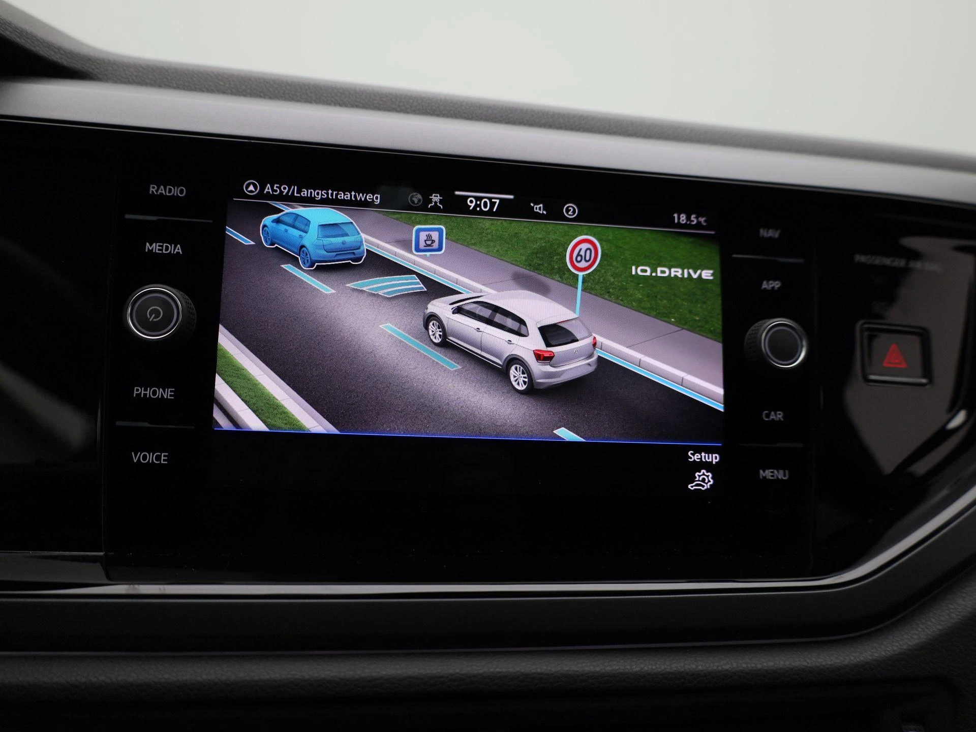 Volkswagen-Polo-image-22
