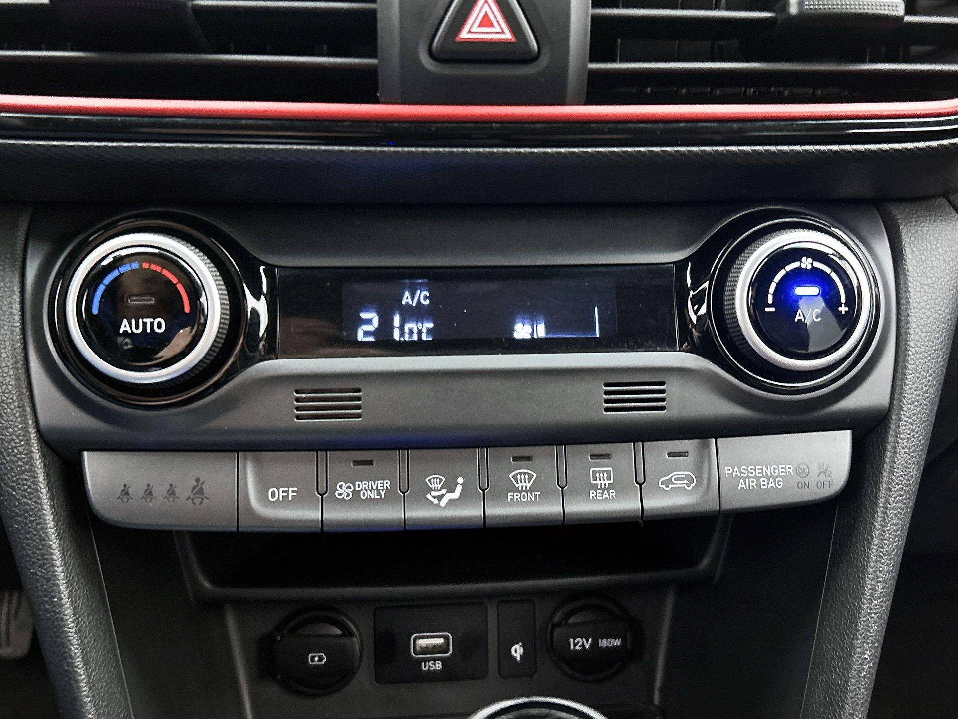 Hyundai-Kona-image-25