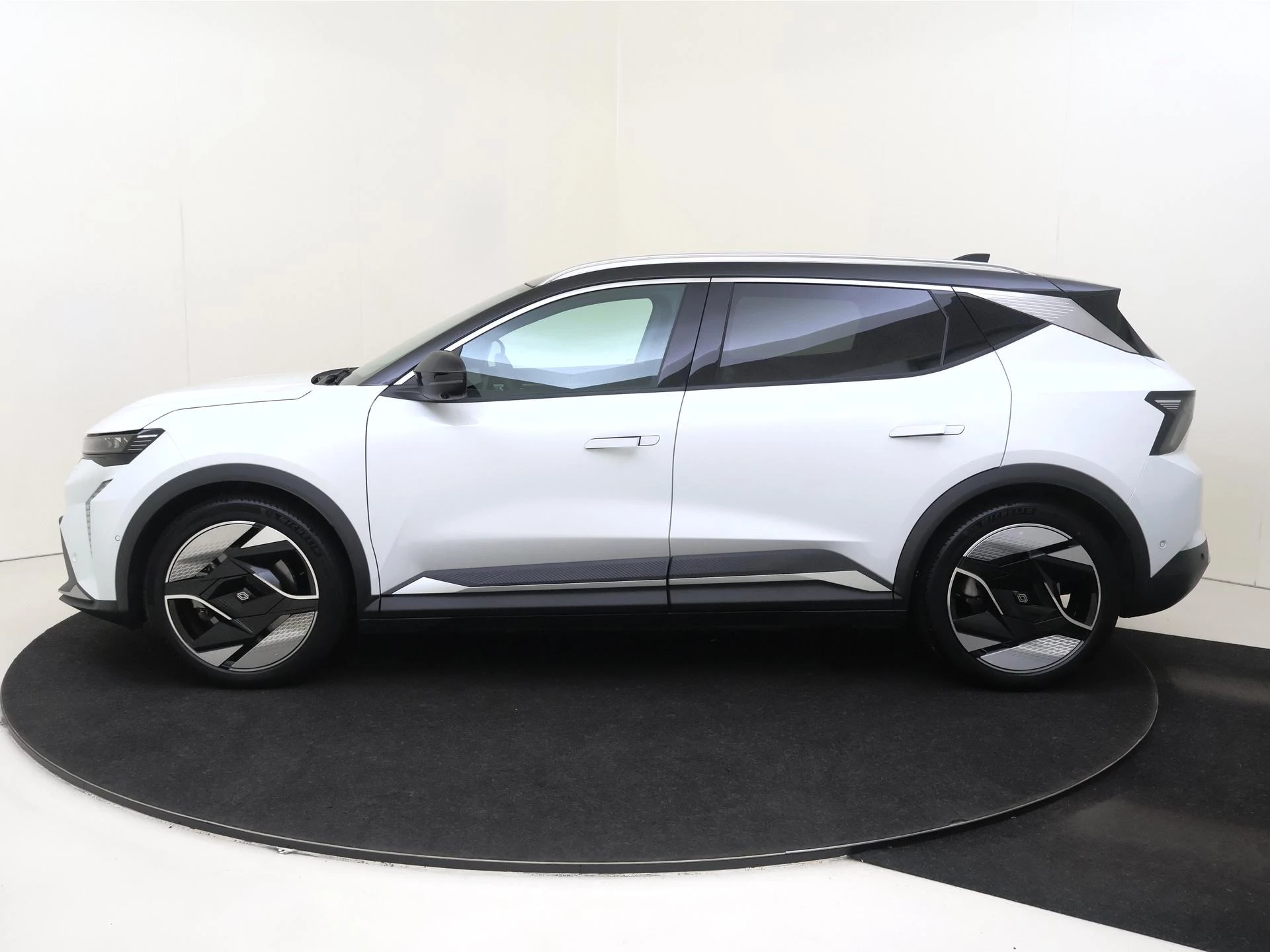 Renault-Scénic-image-7