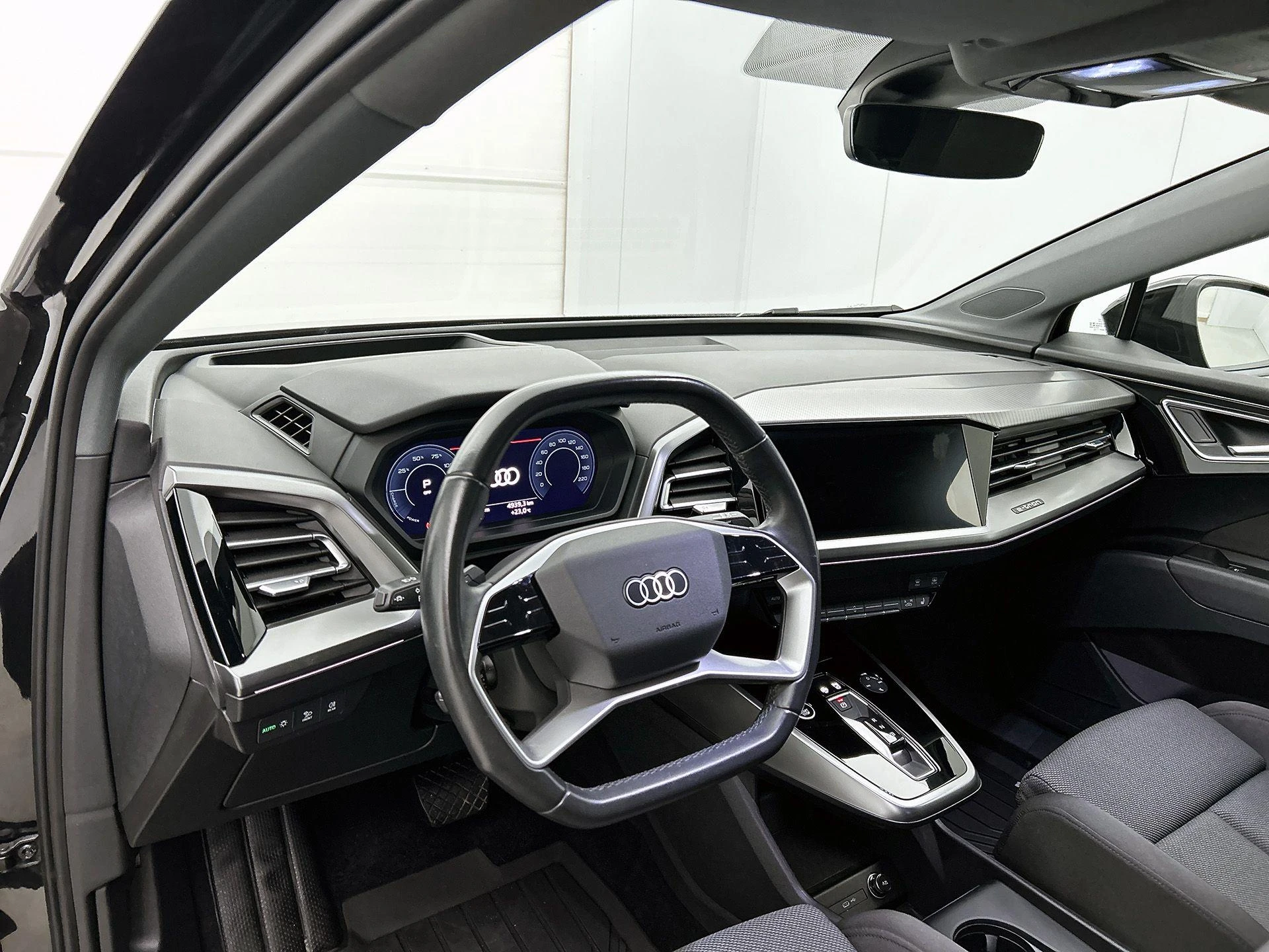 Audi-Q4 e-tron-image-18
