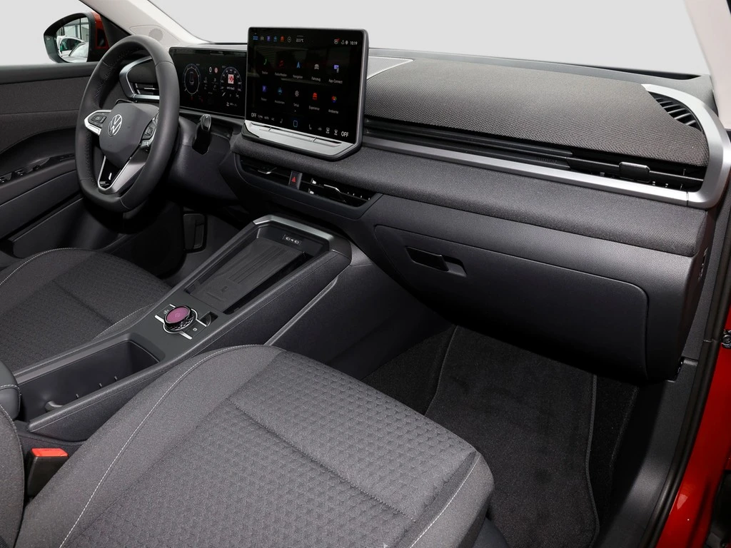 Volkswagen-T-Roc-image-7