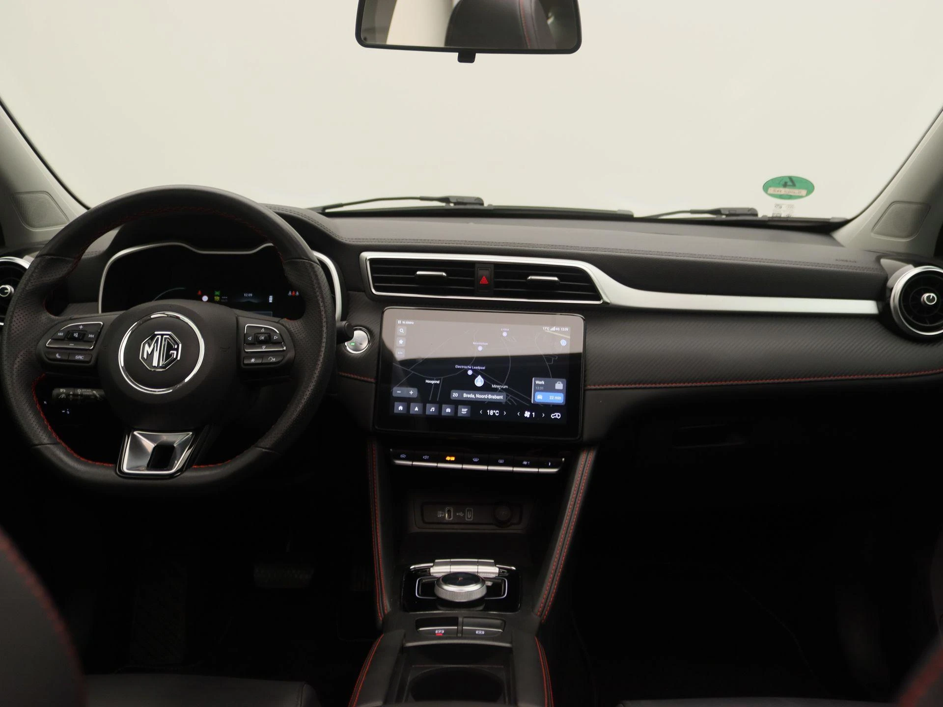 MG-ZS EV-image-7