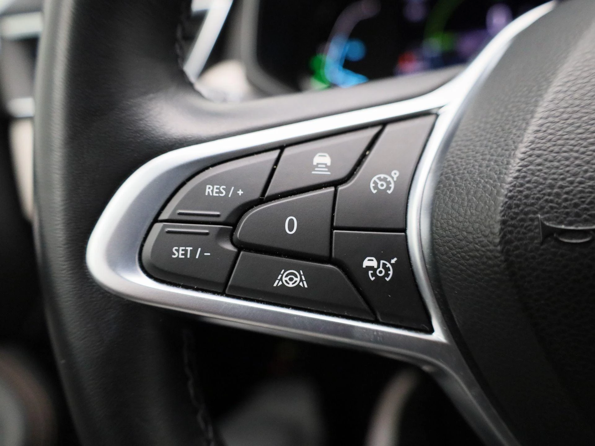 Renault-Clio-image-17