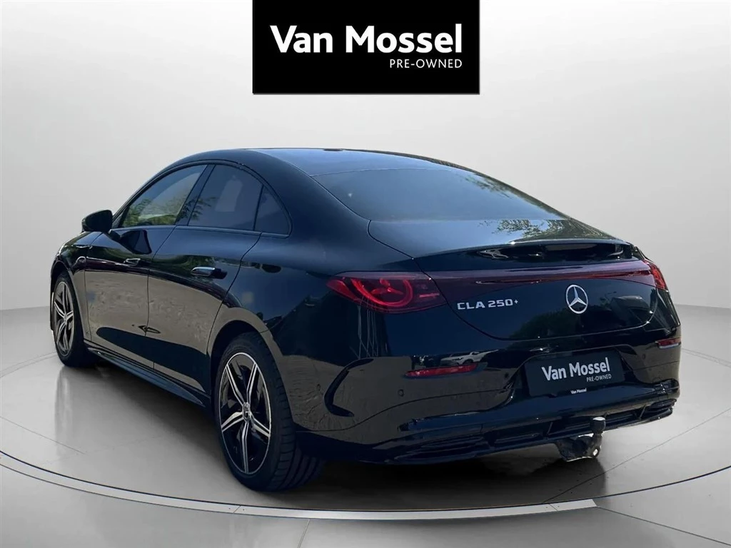 Mercedes-Benz-CLA-image-6