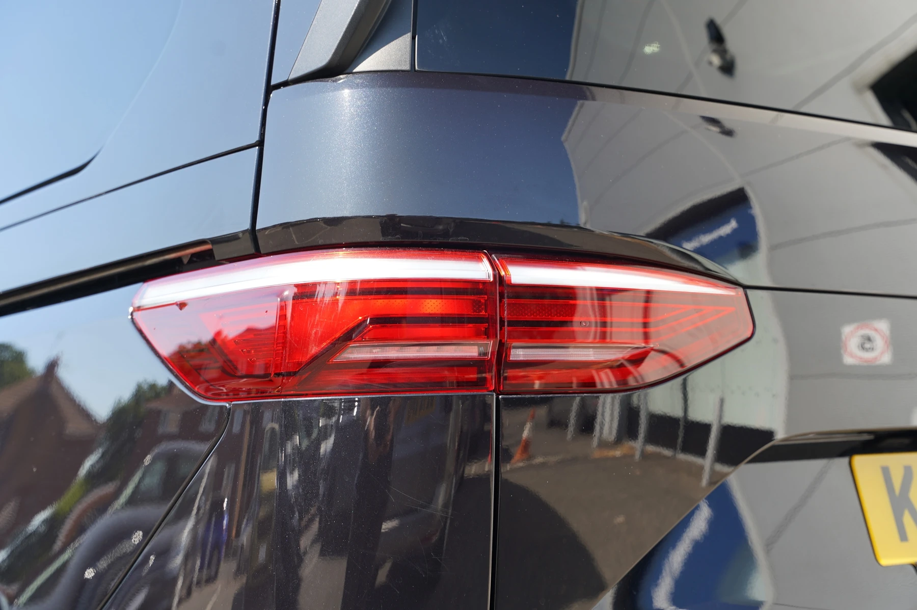 Volkswagen-Multivan-image-29