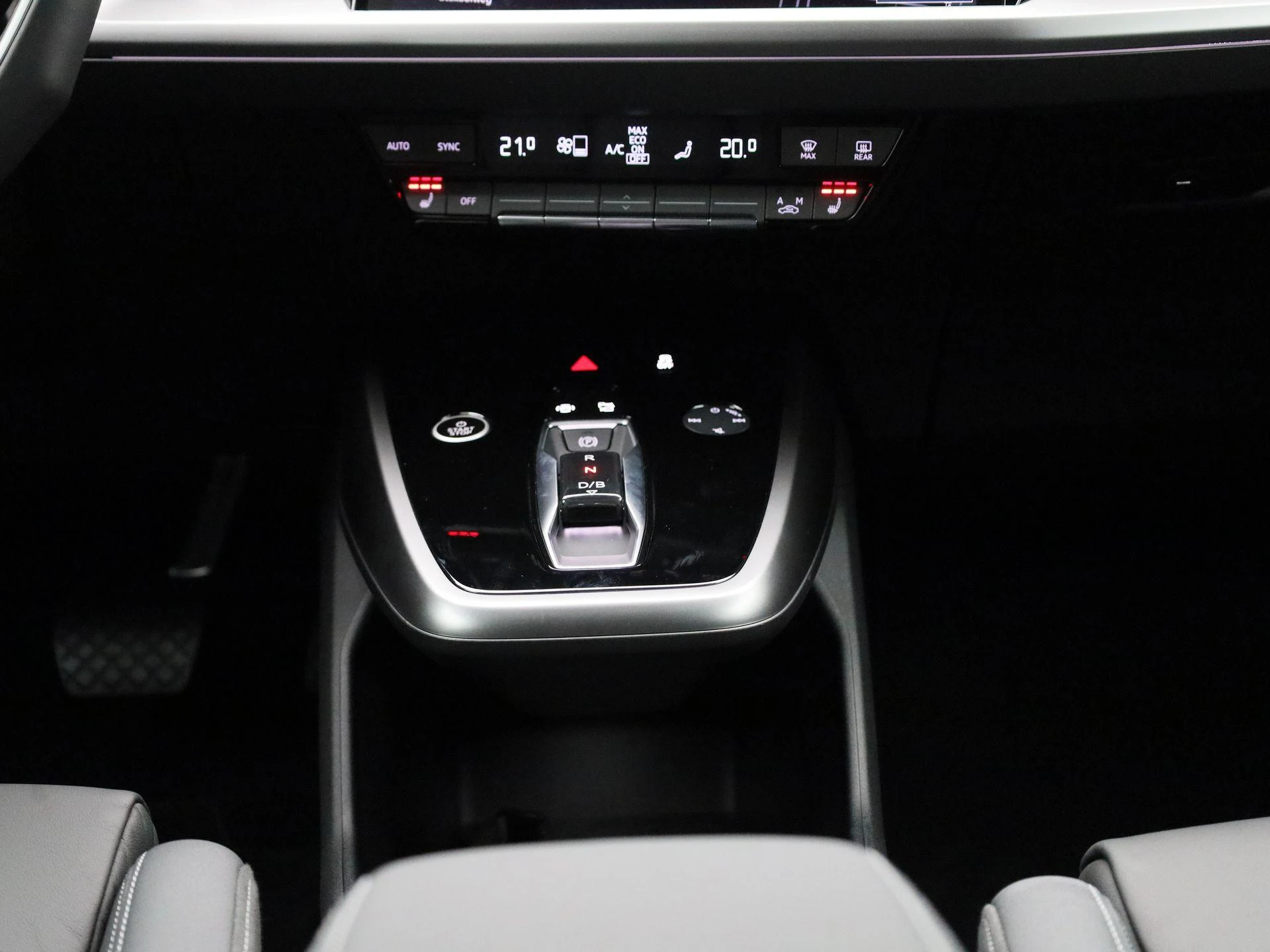 Audi-Q4 e-tron-image-22