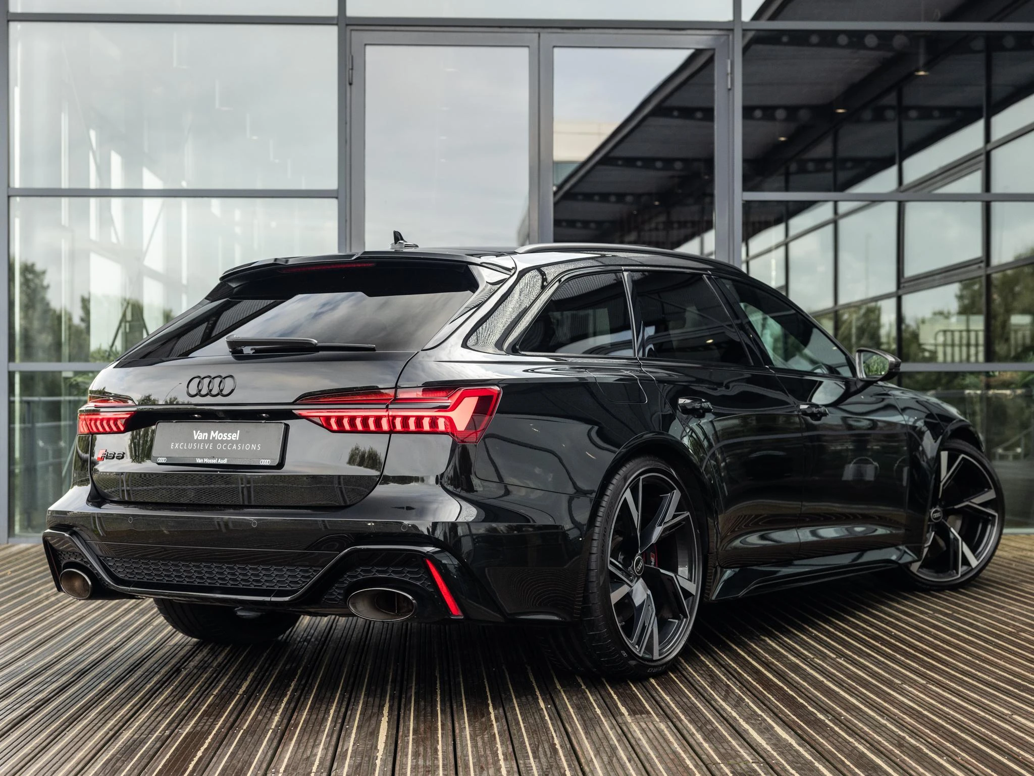 Audi-RS6-image-5