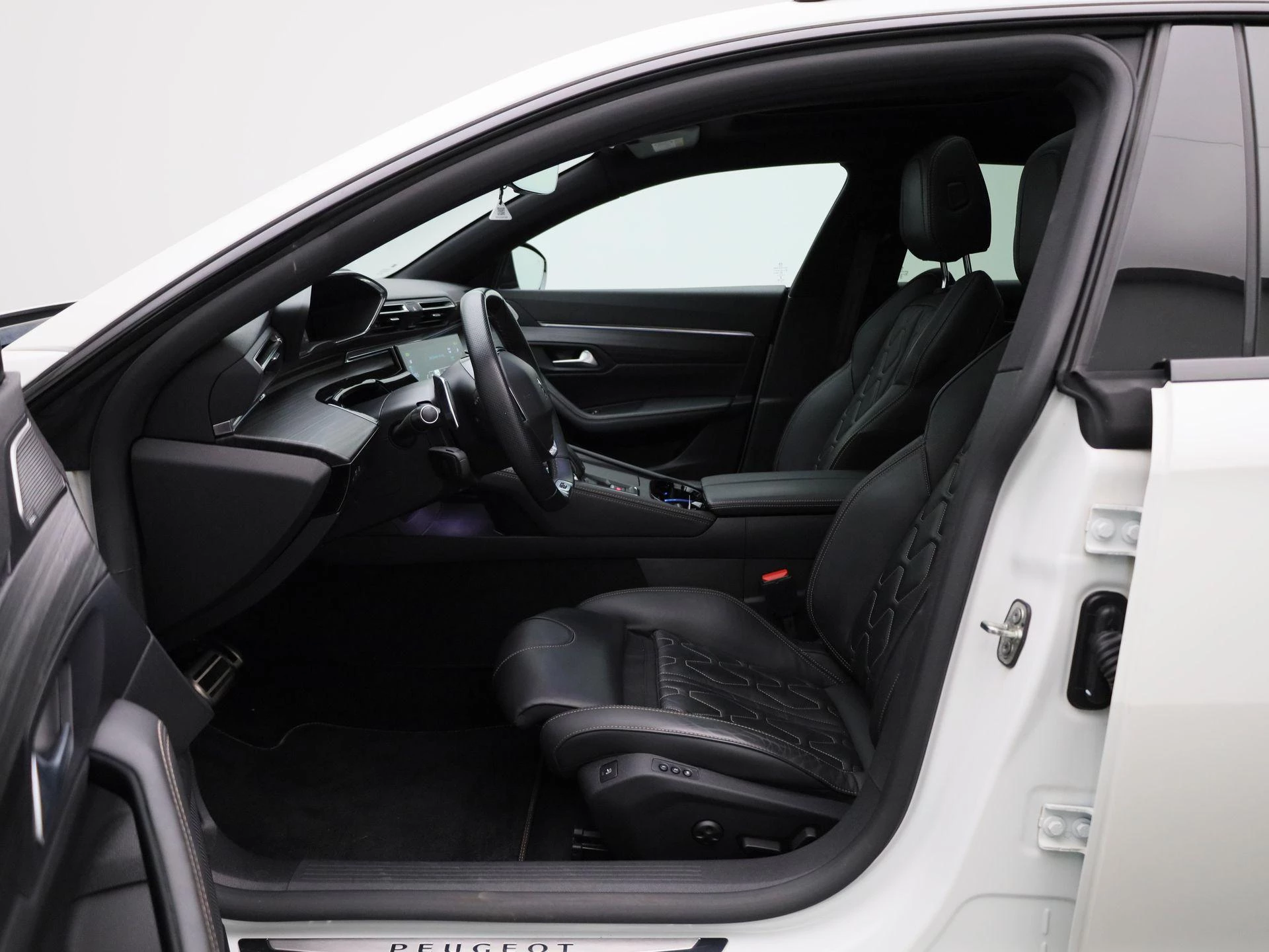 Peugeot-508-image-8