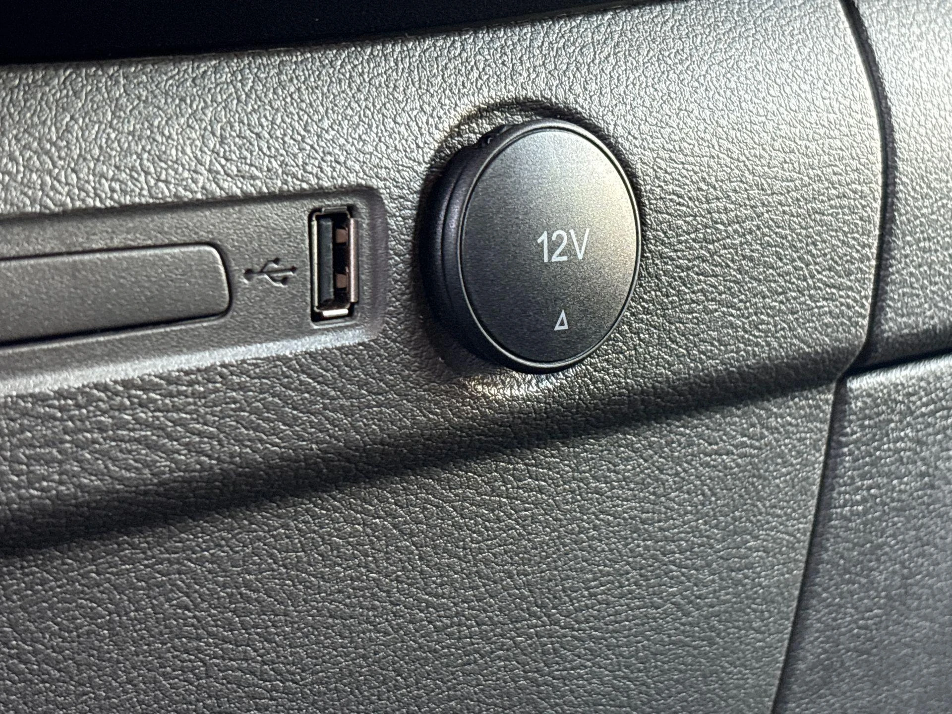 Ford-Transit-image-23