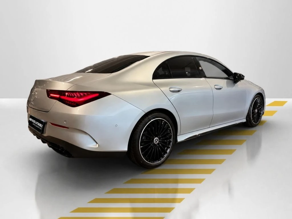 Mercedes-Benz-CLA 200-image-14