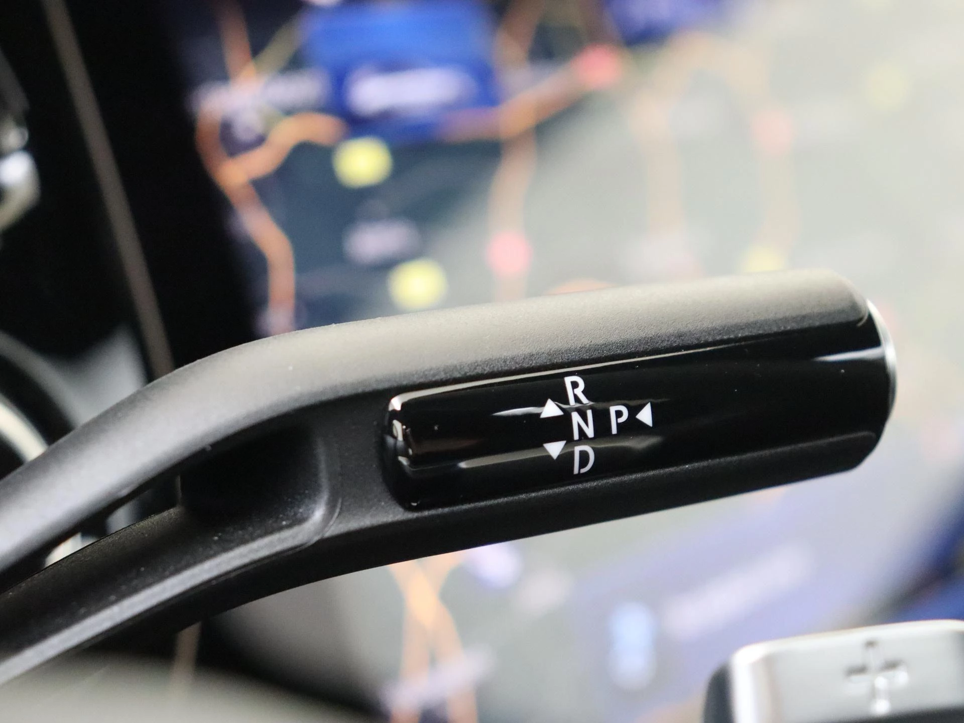 Mercedes-Benz-E-Klasse-image-17