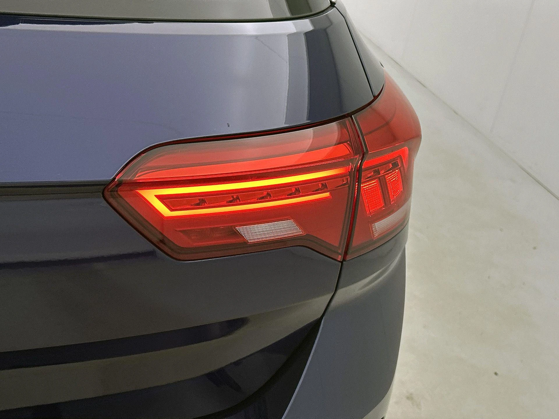 Volkswagen-T-Roc-image-12