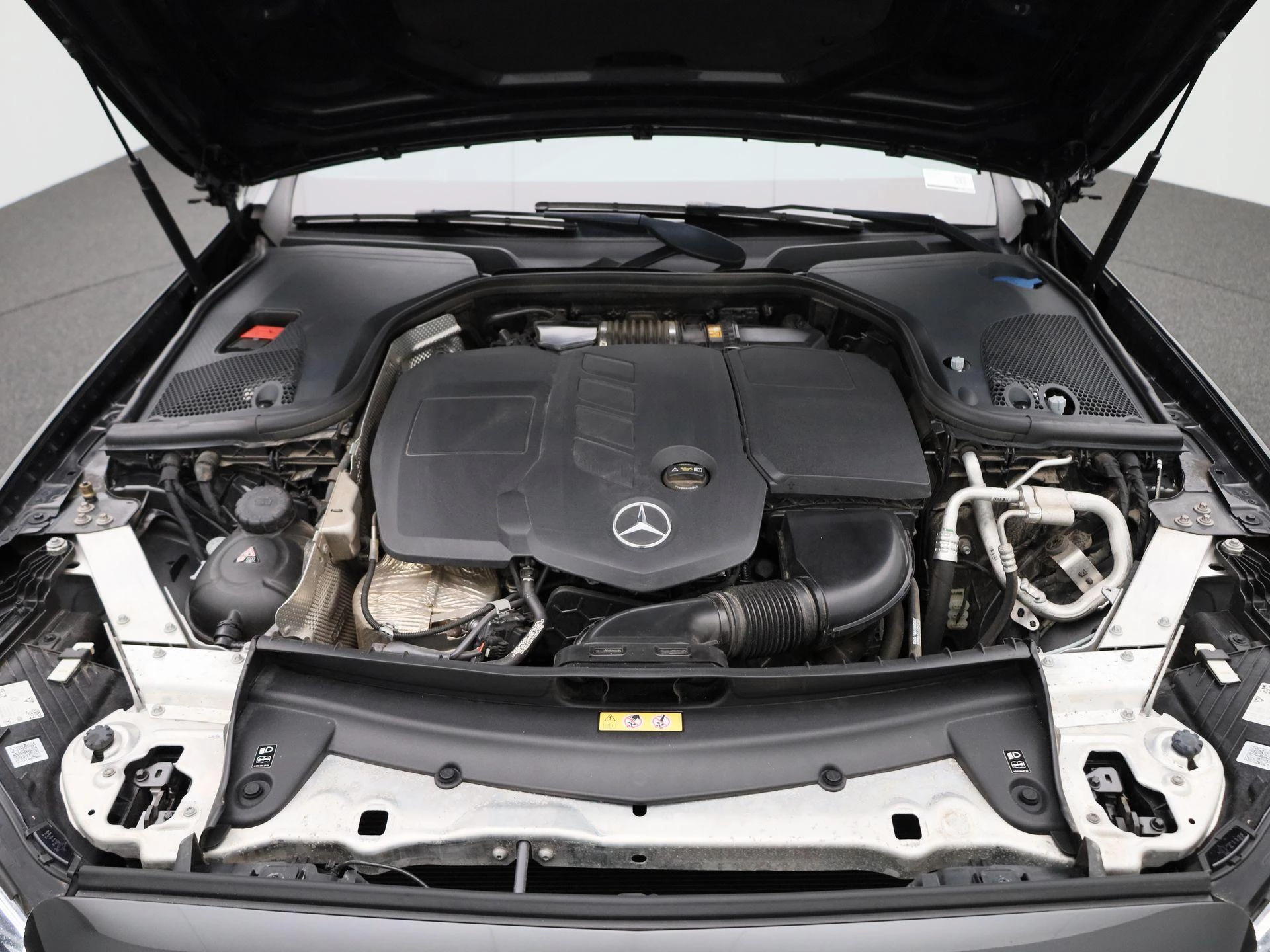 Mercedes-Benz-Classe E-image-37