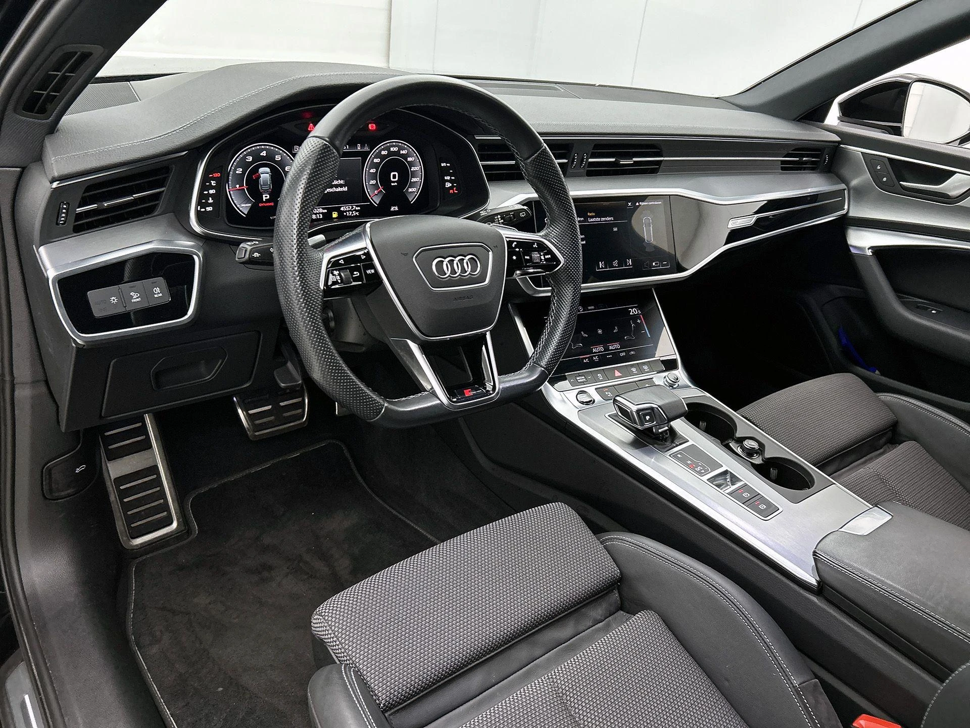 Audi-A6-image-18