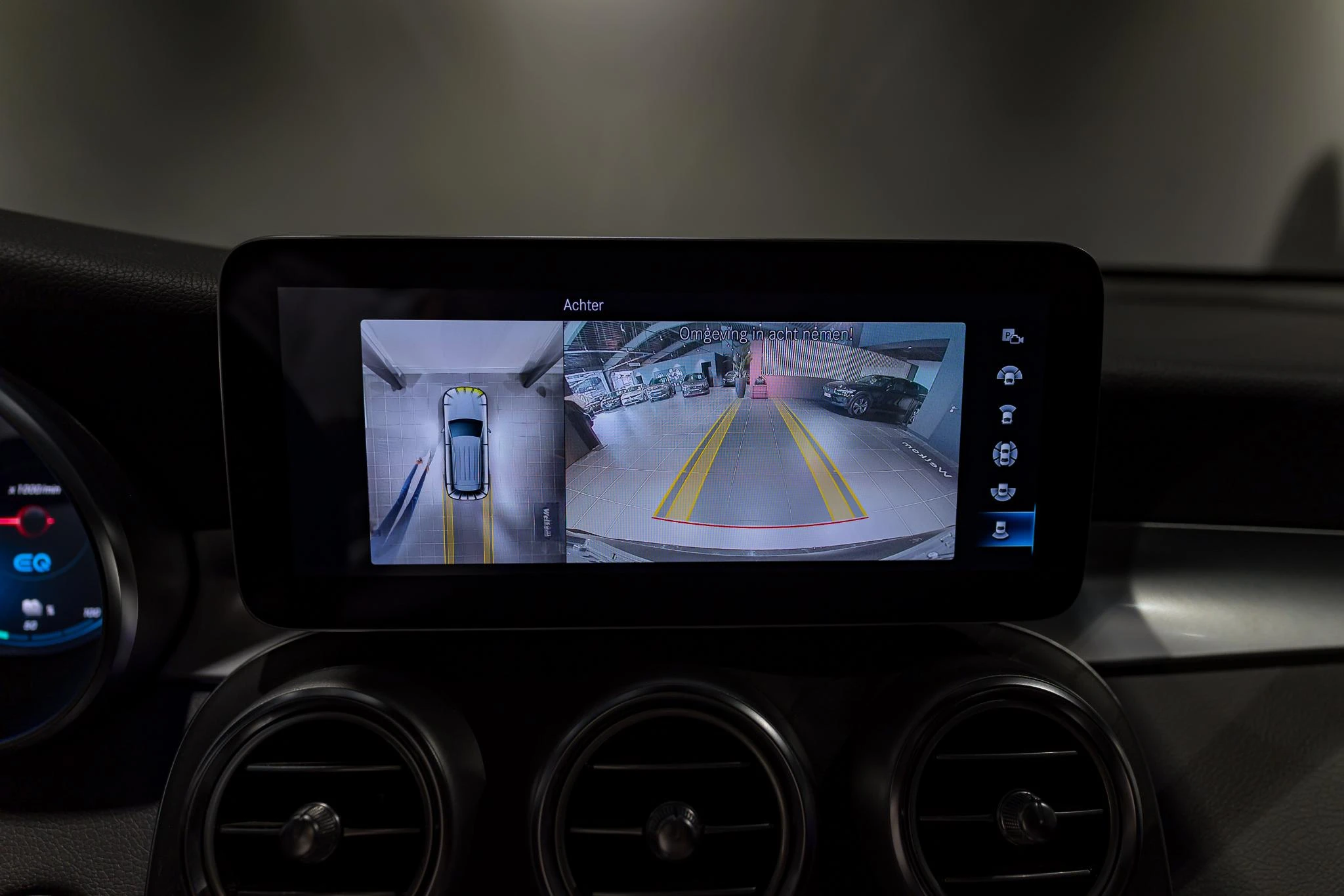 Mercedes-Benz-GLC-image-29