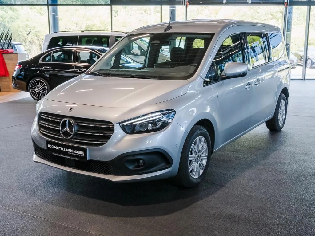 Mercedes-Benz-T-Klasse 180-image-7