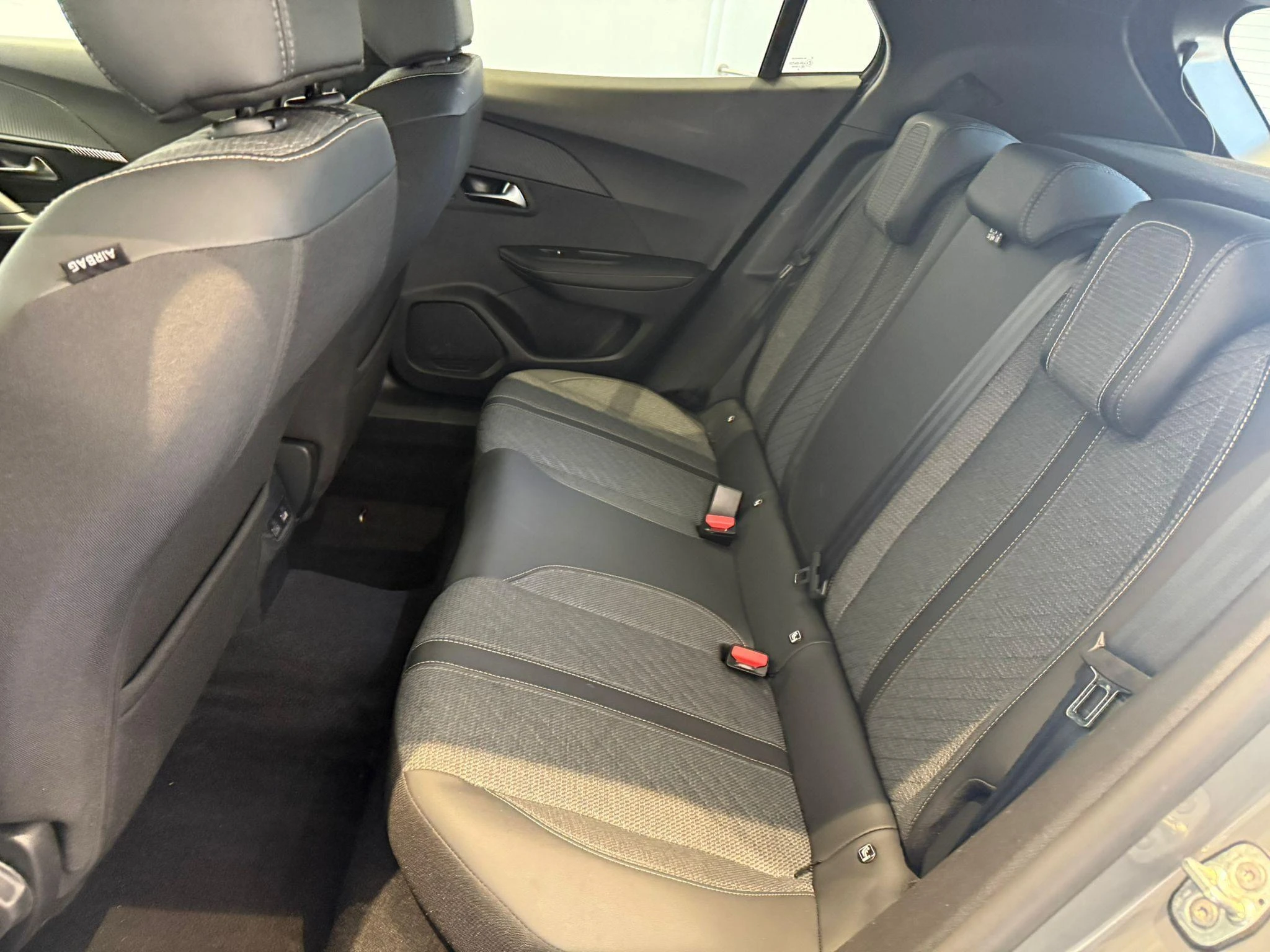 Peugeot-2008-image-13