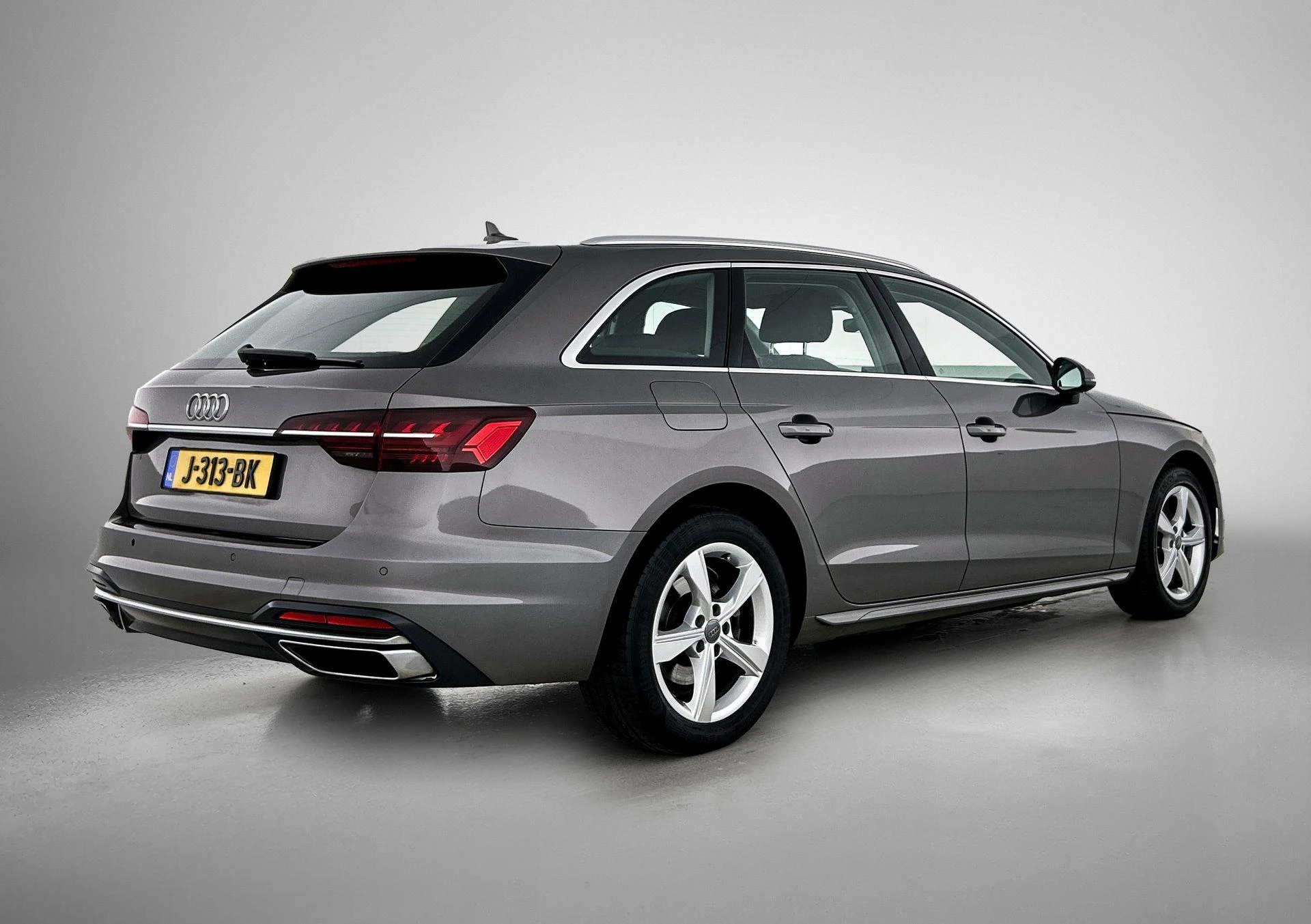 Audi-A4-image-3
