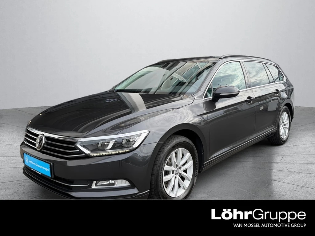 Volkswagen-Passat-image-0