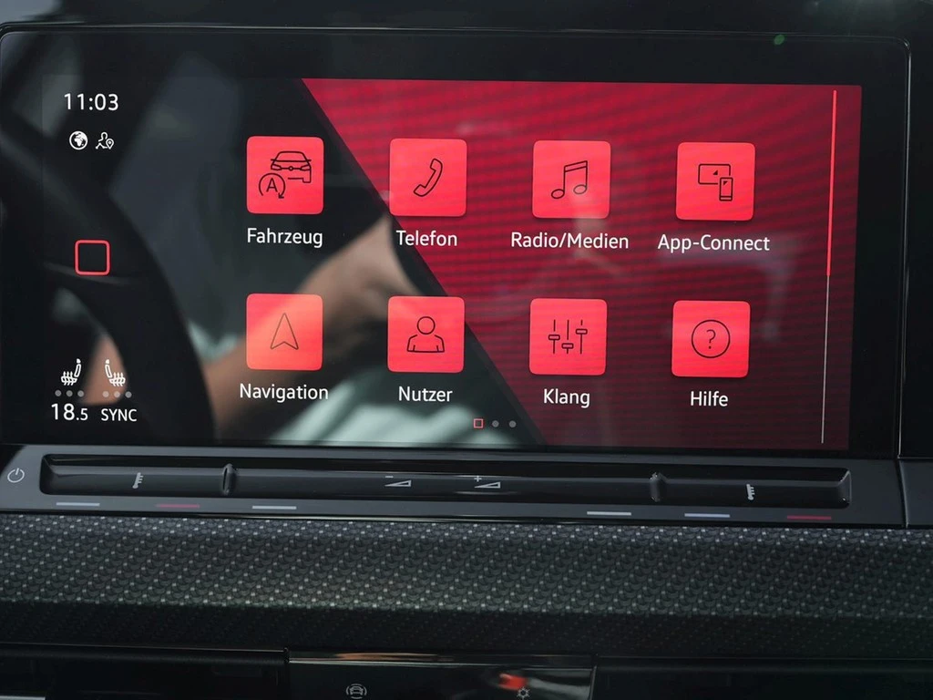 Volkswagen-Golf-image-12