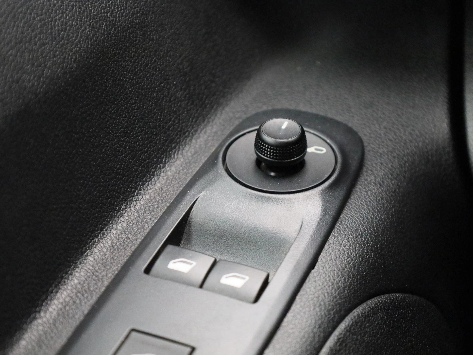 Peugeot-Partner-image-25