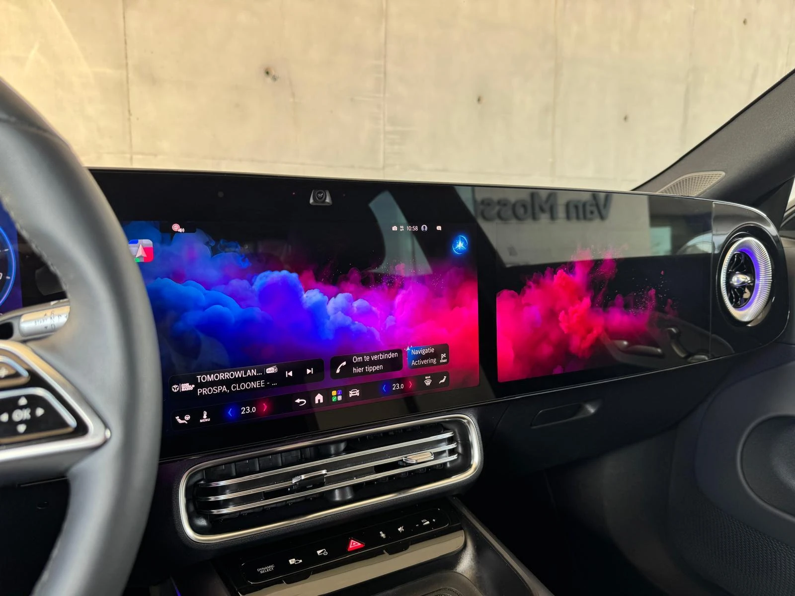 Mercedes-Benz-CLA-image-13