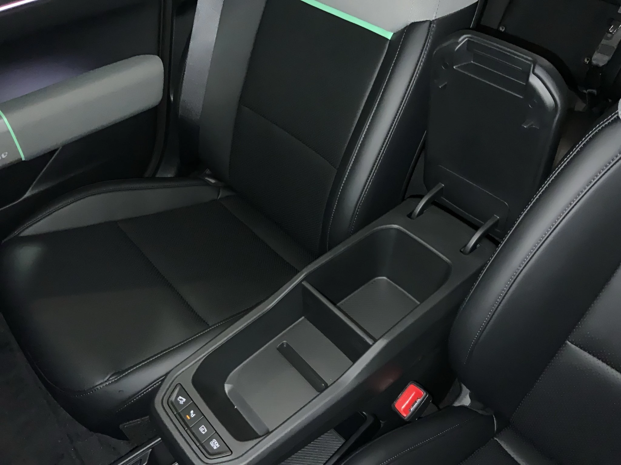 Kia EV4 Hatchback Earth 81 kWh 150 kW Frontantrieb Schräghecklimousine. 5-türig