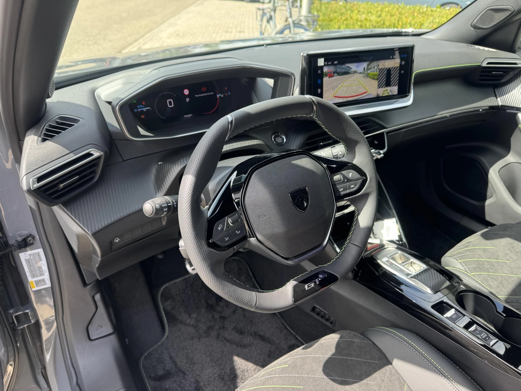 Peugeot-2008-image-18
