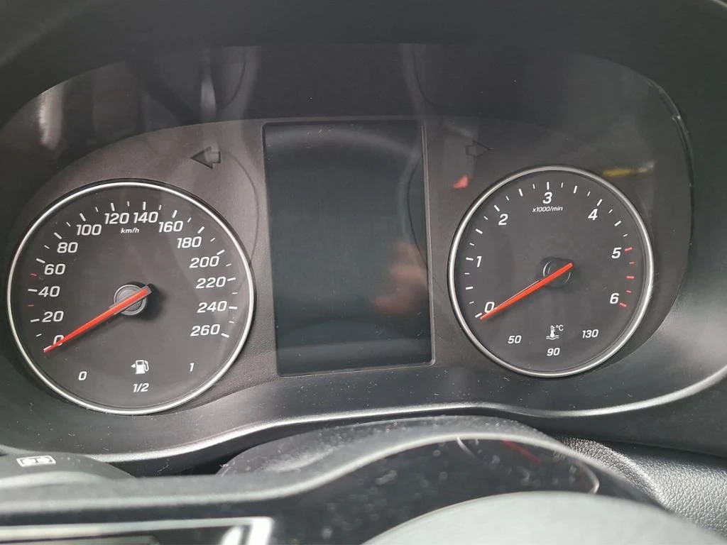 Mercedes-Benz-Vito 116-image-13