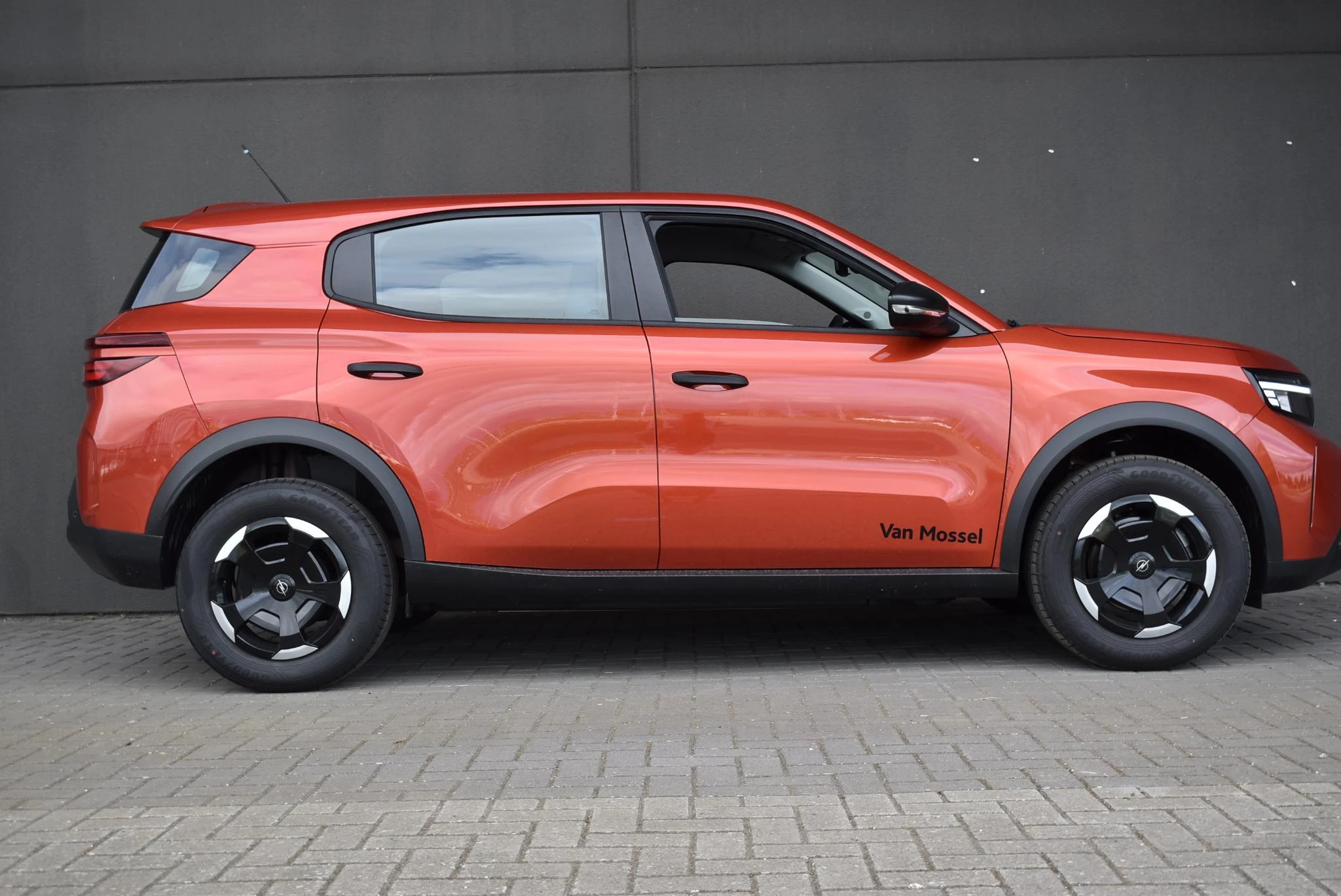 Opel-Frontera-image-3