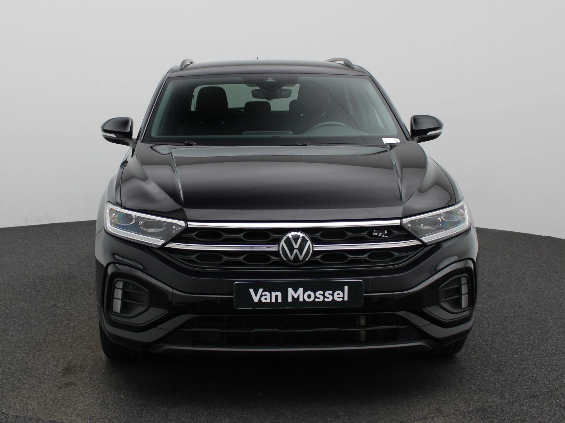 Volkswagen-T-Roc-image-2